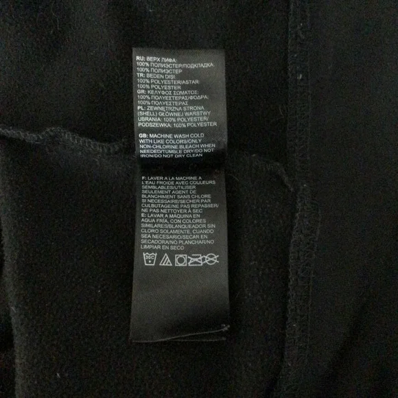 The North Face Black and Red Full Zip Hoodie - Size Large (14-16) - Picture 6 of 8